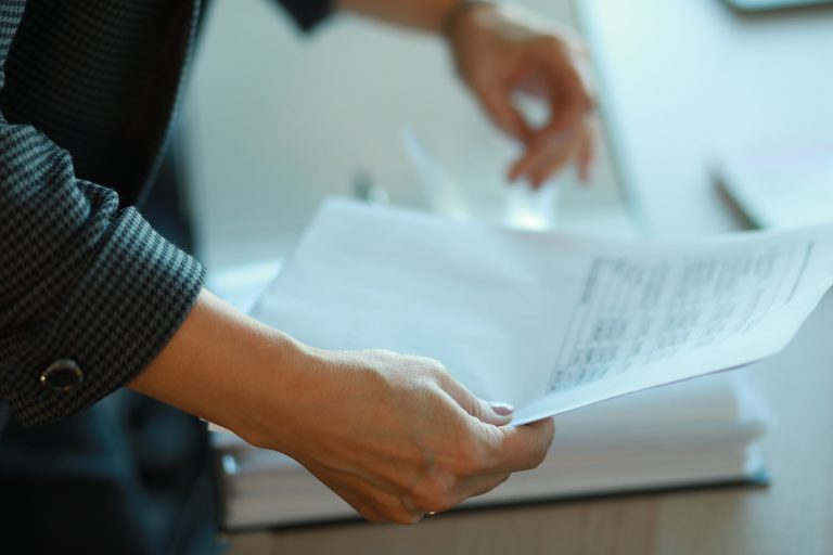 Jak wyczyścić BIK po upadłości konsumenckiej? - Kancelaria Fenix